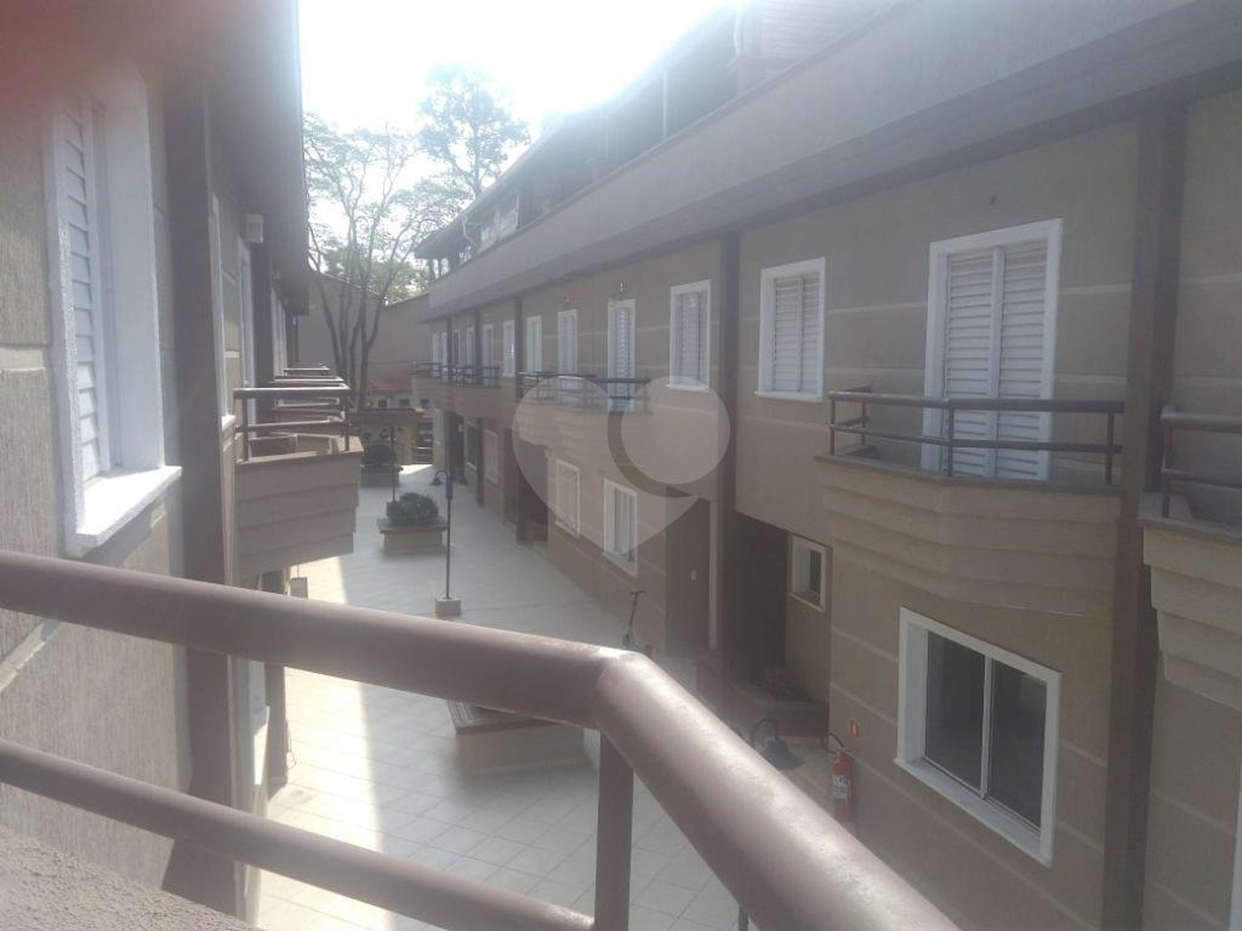 Casa à venda com 3 quartos, sendo 1 suíte,  no condomínio Algarve Residencial, São Paulo - SP
