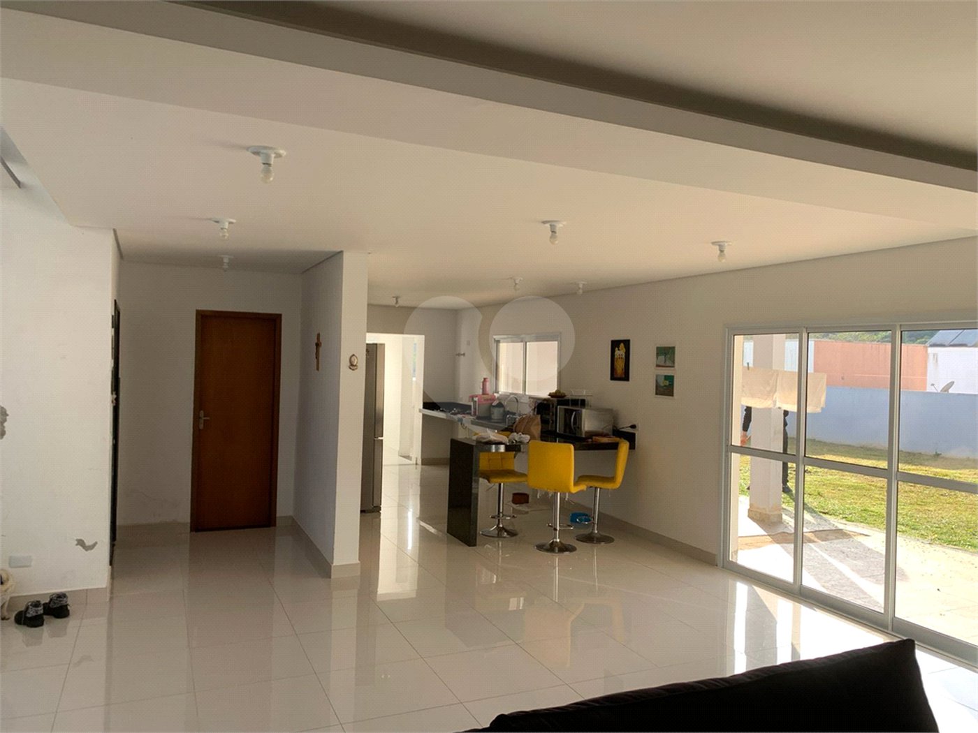 Casa à venda com 3 suítes no condomínio Altos de São Roque, São Roque - SP