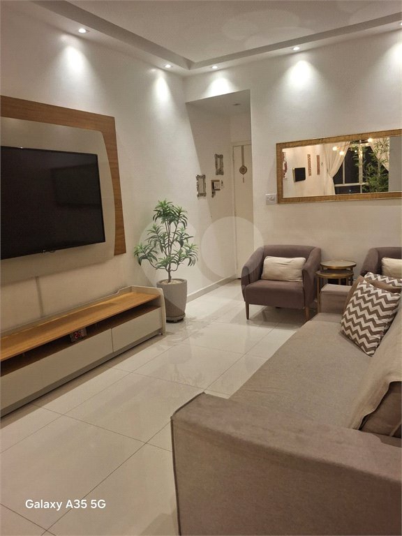 Apartamento à venda com 3 quartos, sendo 1 suíte,  em Copacabana, Rio de Janeiro, RJ