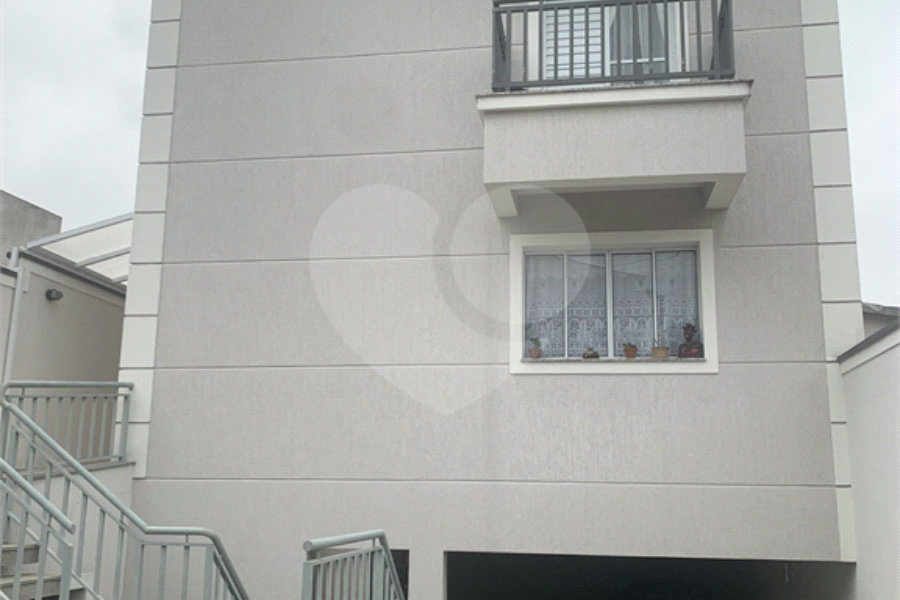 Casa à venda com 2 suítes no condomínio Residencial Pitangueiras, São Paulo - SP