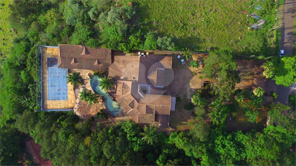 Casa à venda com 14 quartos, sendo 10 suítes, em Observatório, Vinhedo, SP