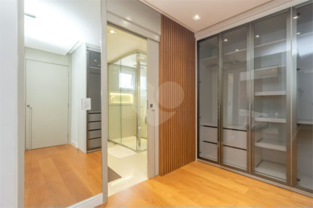 Apartamento - Vila Mariana - Alto Padrão - 3 Suítes - 4 Vagas - Venda / Compra - Próximo ao Metrô