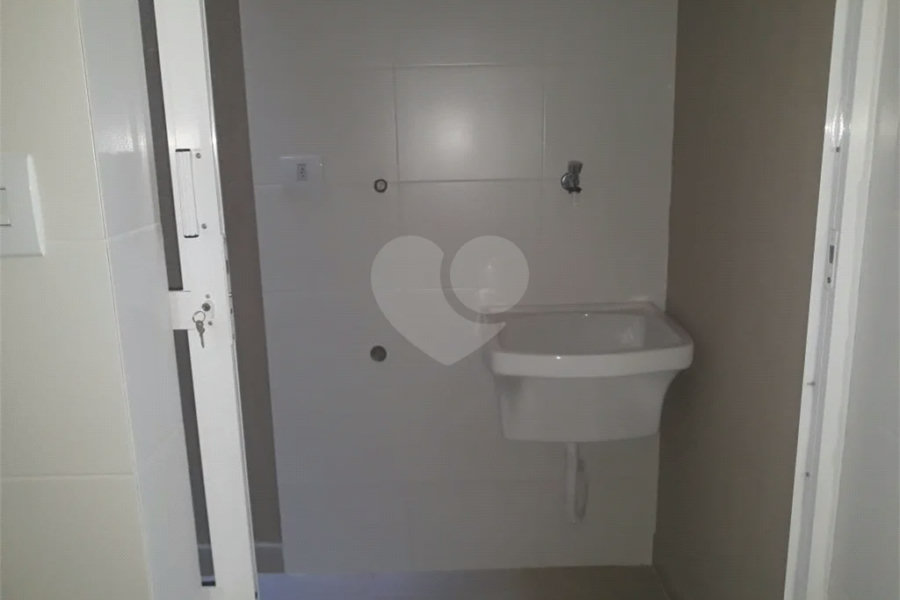 Casa à venda com 2 suítes no condomínio martinha, São Paulo - SP