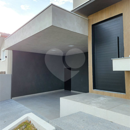 Casa à venda com 3 quartos, sendo 1 suíte, no condomínio Reserva do Vale, Caçapava - SP