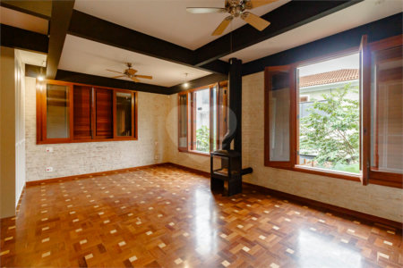 Casa à venda com 3 quartos, sendo 2 suítes, em Jardim América, São Paulo, SP