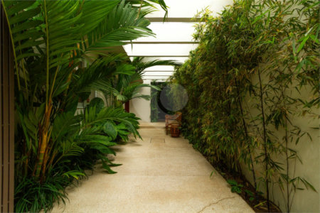 Casa à venda ou para alugar com 4 suítes em Jardim América, São Paulo, SP