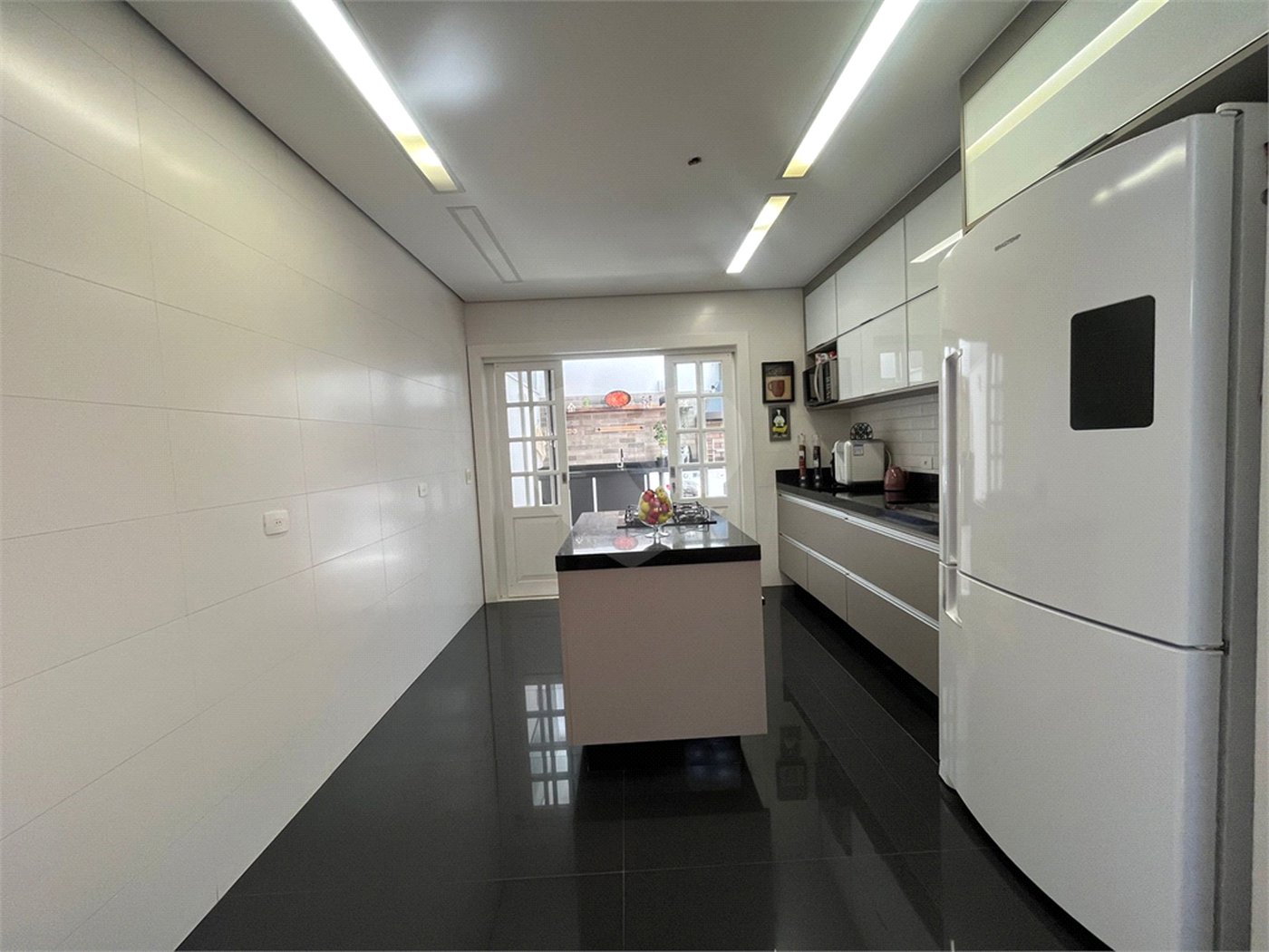 Casa à venda com 3 quartos, sendo 1 suíte, em Vila Ester (zona Norte), São Paulo, SP