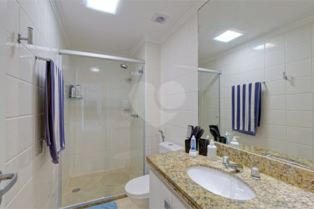 Cobertura à venda com 4 quartos, sendo 2 suítes,  em Alto da Boa Vista, São Paulo, SP