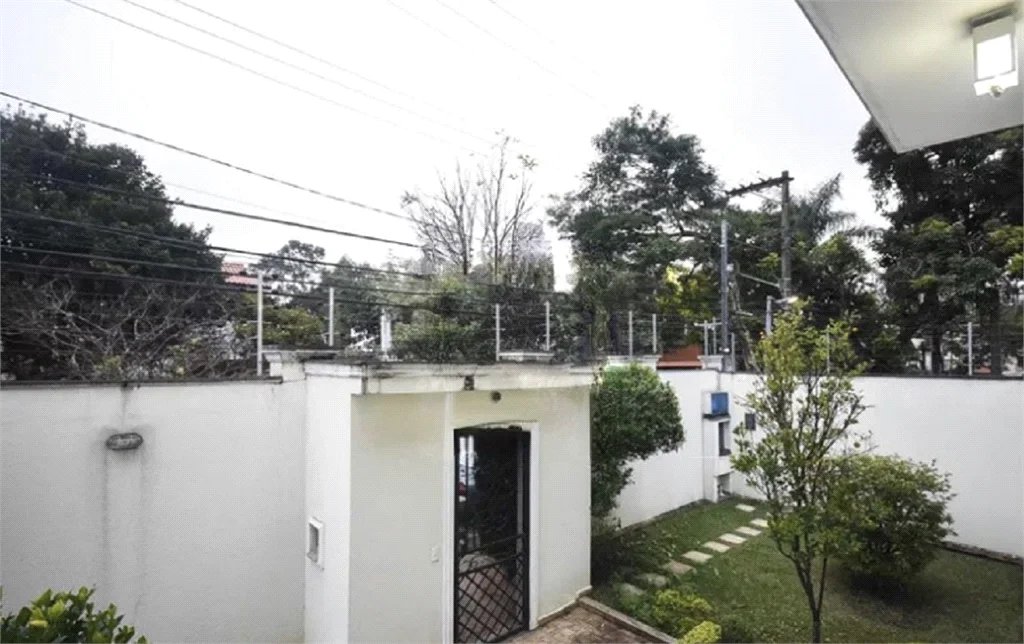 Casa à venda com 5 suítes em Jardim Londrina, São Paulo, SP