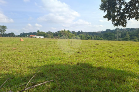 Chácara à venda com 4 quartos em Avecuia, Porto Feliz, SP
