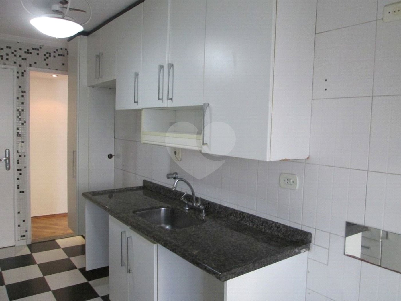 Apartamento à venda com 3 quartos, sendo 1 suíte,  em Paraíso, São Paulo, SP