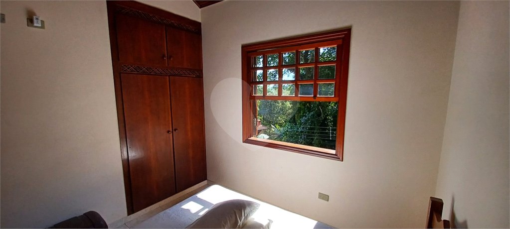 Casa à venda com 3 quartos, sendo 1 suíte, no condomínio Clube de Campo Fazenda Tabarã, Mairiporã - SP