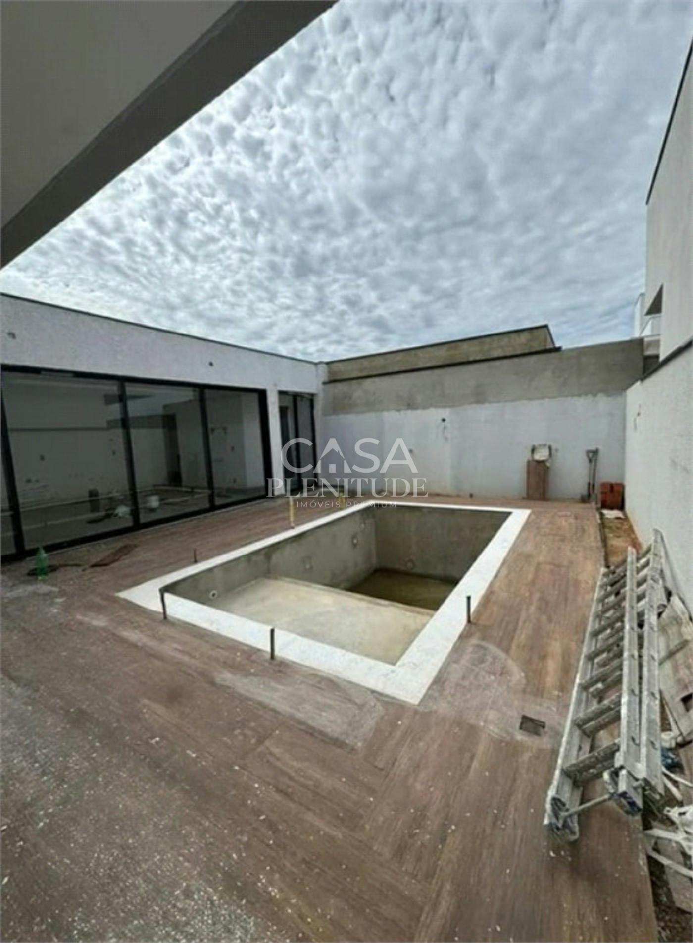 Casa em condomínio à venda com 4 suítes em Jardim Residencial Chácara Ondina, Sorocaba, SP