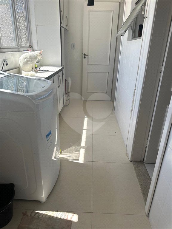 Apartamento à venda com 3 quartos, sendo 1 suíte, em Passagem, Cabo Frio, RJ