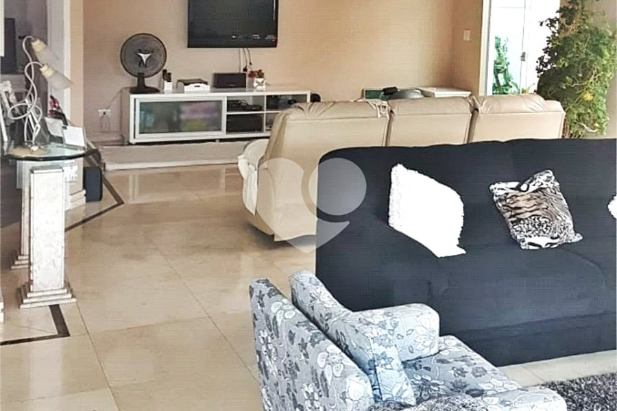 Sobrado à venda com 3 suítes em Jardim Virginia Bianca, São Paulo, SP