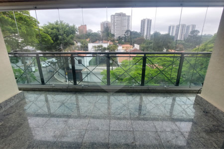 Apartamento à venda com 3 quartos, sendo 1 suíte, em Alto da Boa Vista, São Paulo, SP