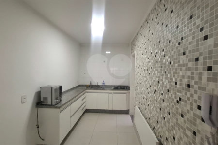 Casa em condomínio à venda com 2 quartos em Parque Vitória, São Paulo, SP