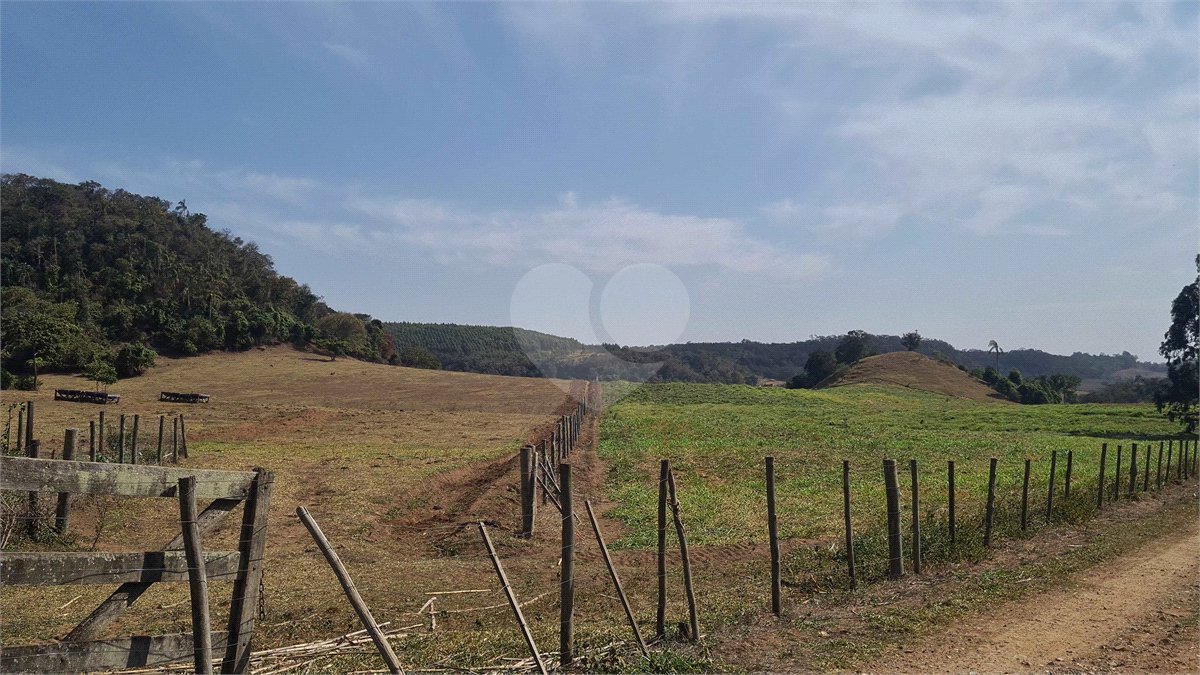 VENDA SÍTIO 48 hectares com estruura para granja, hidroponia e gado