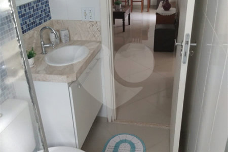 Apartamento à venda com 2 quartos em Jardim Monte Santo, Cotia, SP