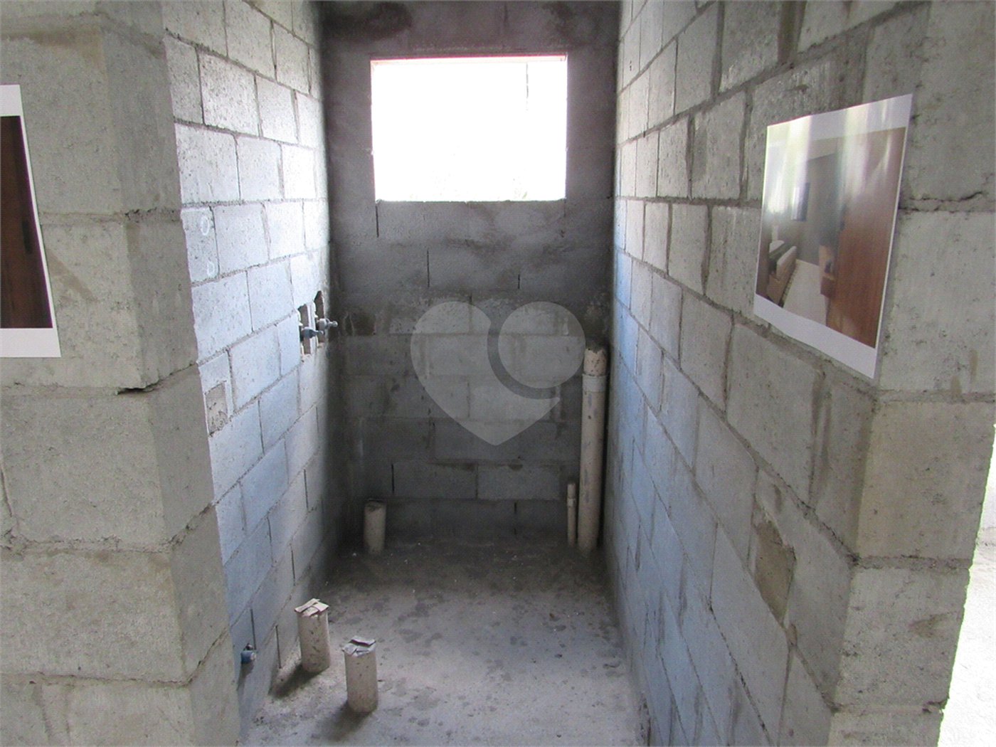 Casa à venda com 2 quartos no condomínio Edifício Cristo Rei, Arujá - SP