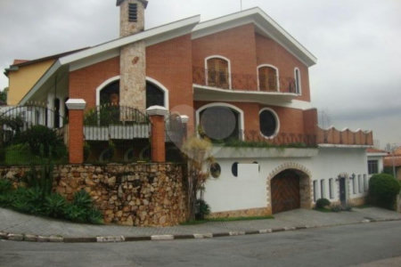 Sobrado à venda com 3 quartos, sendo 1 suíte, em Jardim Franca, São Paulo, SP