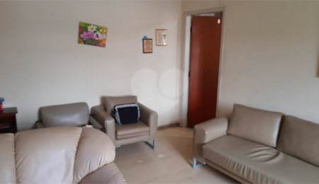 Sobrado à venda com 2 quartos em Tremembé, São Paulo, SP