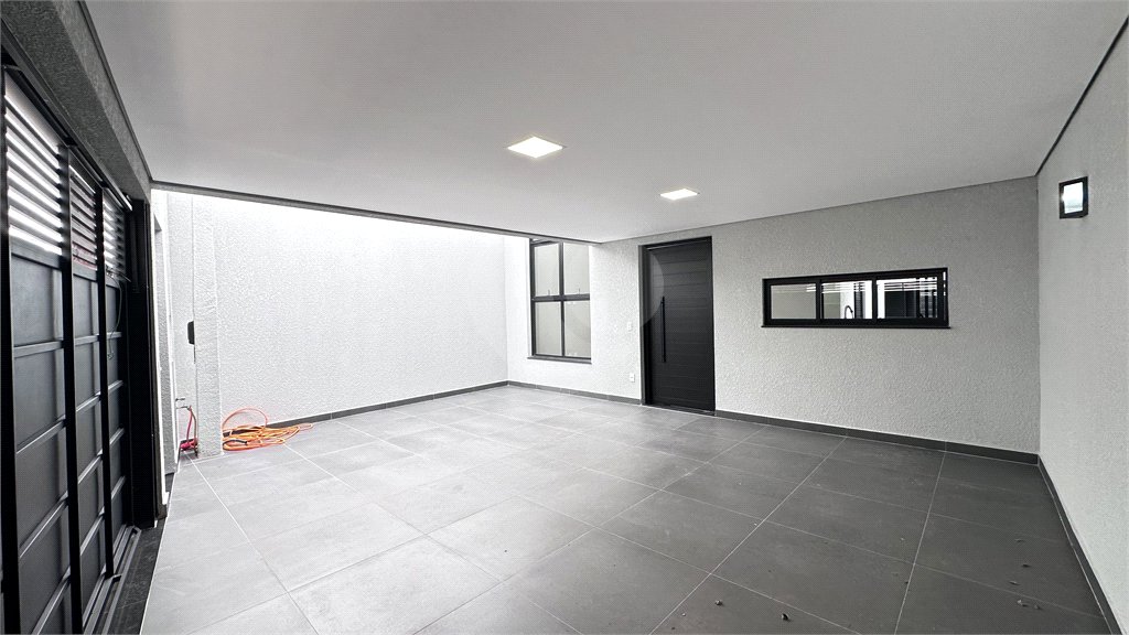 Casa à venda com 3 quartos, sendo 1 suíte, em Jardim Bom Sucesso, Indaiatuba, SP