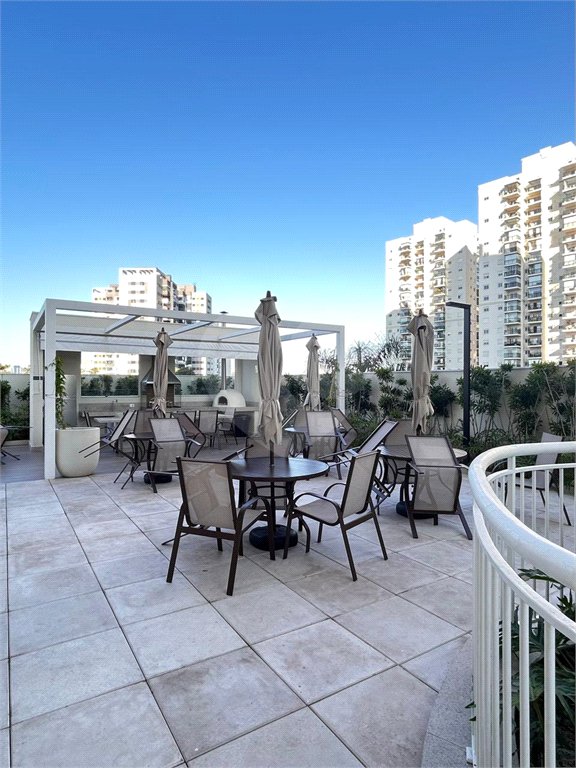 Apartamento à venda com 3 quartos, sendo 1 suíte,  em Barueri, Barueri, SP