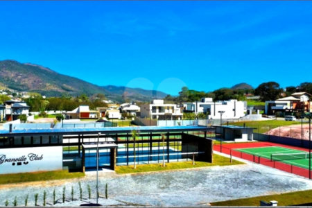 Casa à venda com 5 suítes no condomínio Granville Atibaia, Atibaia - SP