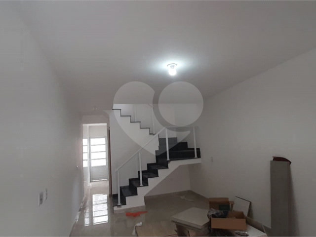 Sobrado à venda com 3 quartos, sendo 1 suíte,  em Vila Primavera, São Paulo, SP
