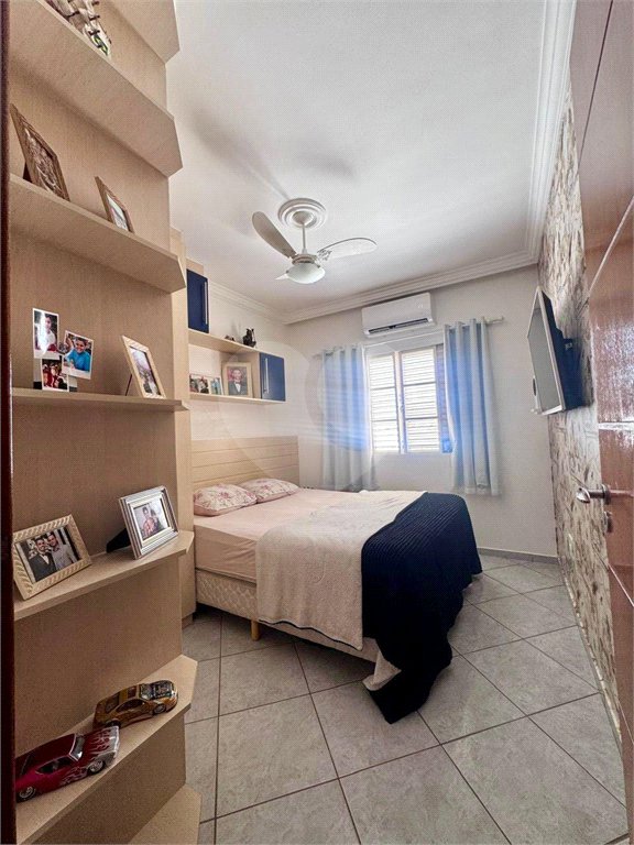Sobrado à venda com 3 quartos, sendo 1 suíte, em Jardim Morada do Sol, Indaiatuba, SP