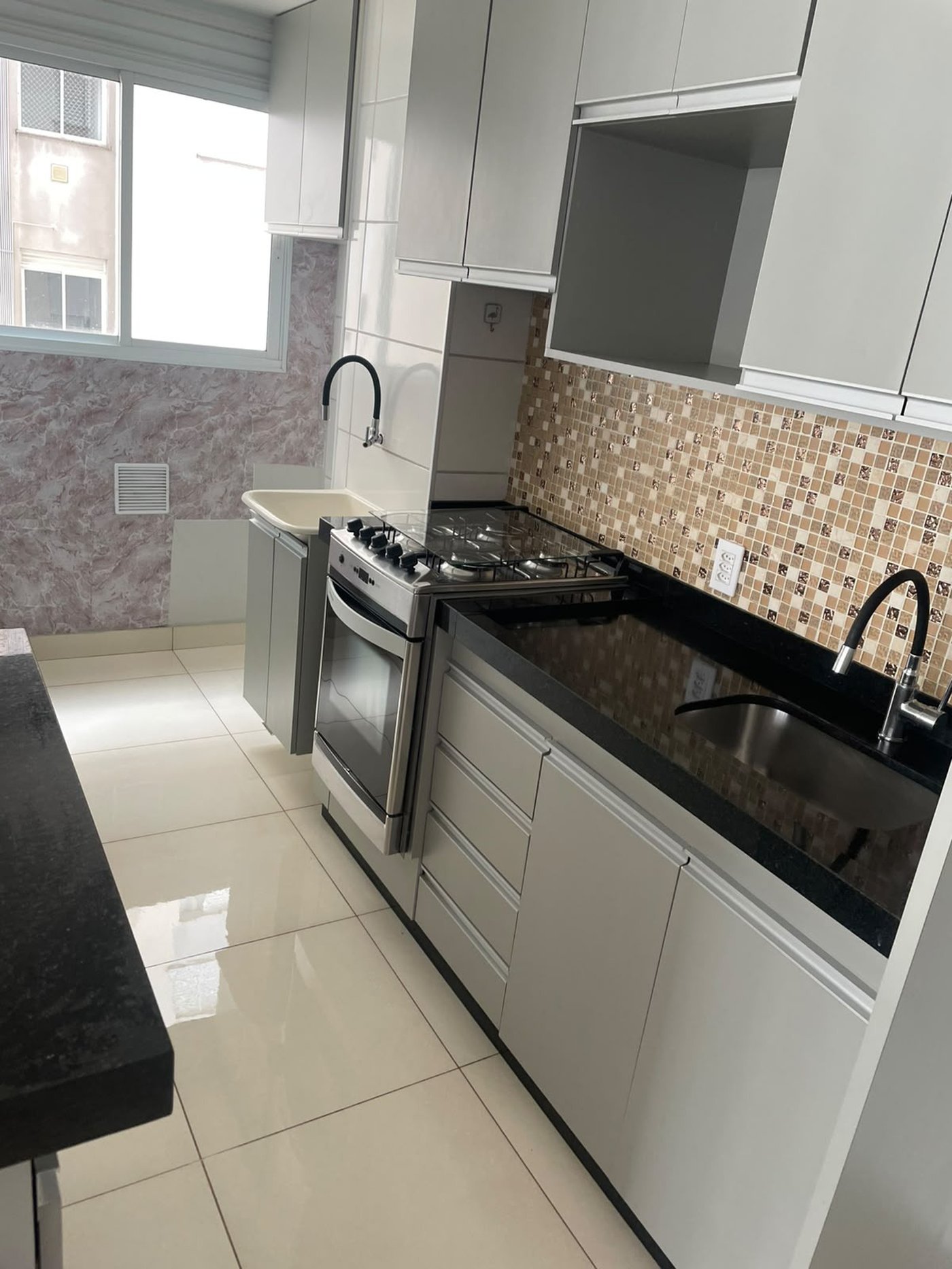 Apartamento para alugar com 2 quartos, sendo 1 suíte, em Jardim das Colinas, Hortolândia, SP
