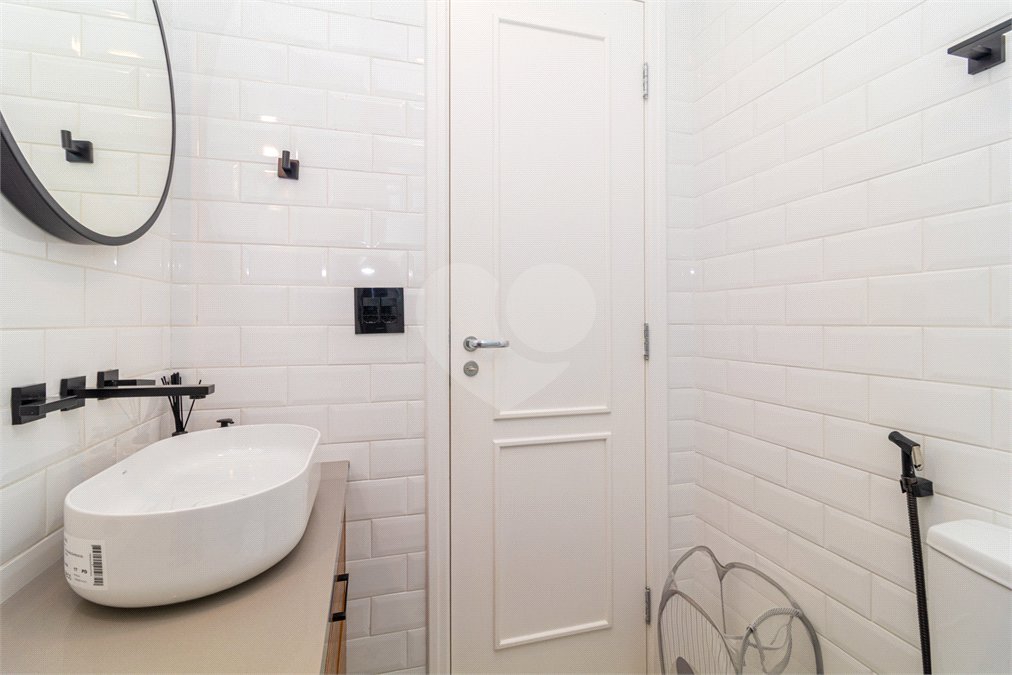 Casa à venda com 4 quartos, sendo 3 suítes, no condomínio Palm Hill North, São Paulo - SP