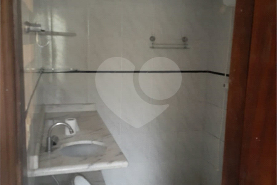 Sobrado à venda com 4 quartos, sendo 2 suítes, em Tremembé, São Paulo, SP