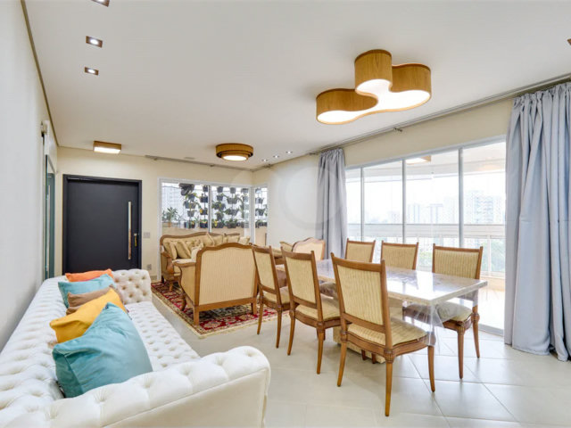 Apartamento à venda com 3 suítes em Jardim Marajoara, São Paulo, SP