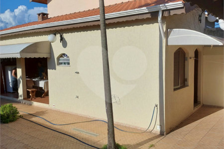 Casa Térrea à venda com 4 quartos, sendo 2 suítes,  em Vila Esperia ou Giglio, Atibaia, SP