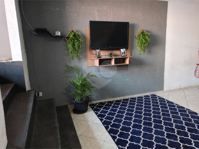 Sobrado à venda com 2 quartos em Itaquera, São Paulo, SP