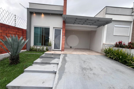 Casa à venda com 2 quartos, sendo 1 suíte, no condomínio Terras de São Francisco, Sorocaba - SP