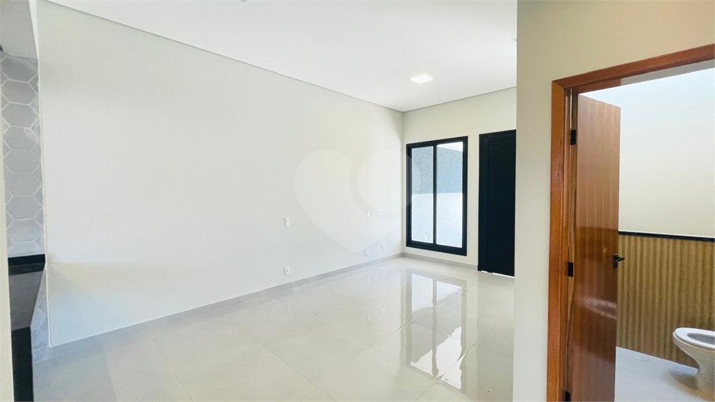 Casa à venda com 3 suítes no condomínio Terras de São Francisco, Sorocaba - SP