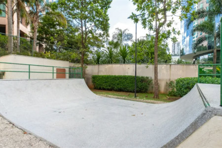Apartamento à venda com 4 quartos, sendo 3 suítes, em Cidade Monções, São Paulo, SP