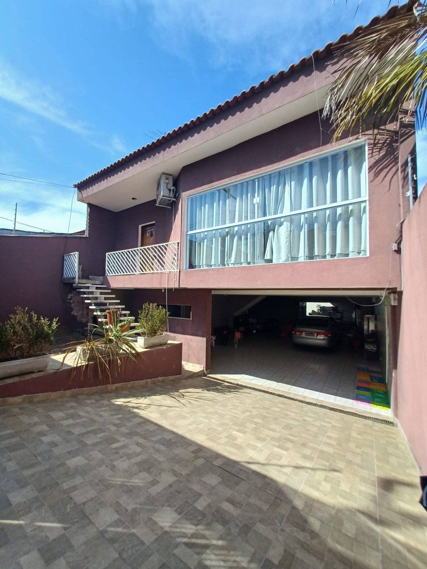 Casa à venda com 3 quartos, sendo 1 suíte, em Jardim Rosana, Guarulhos, SP