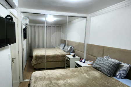 Apartamento à venda com 3 quartos, sendo 1 suíte, em Vila Campestre, São Paulo, SP