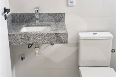Casa à venda com 3 suítes no condomínio Terras da Estância, Paulínia - SP