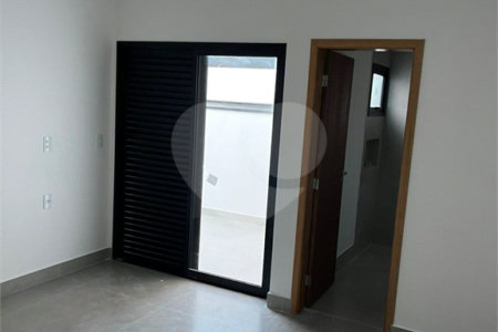 Casa à venda com 3 quartos, sendo 1 suíte, no condomínio Portal dos Sabiás, Itu - SP