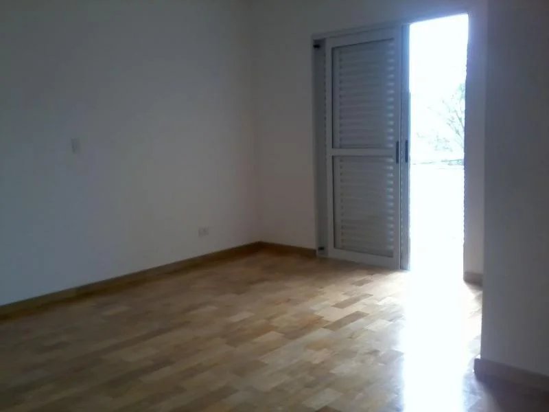 Sobrado à venda com 3 suítes em Vila Inah, São Paulo, SP