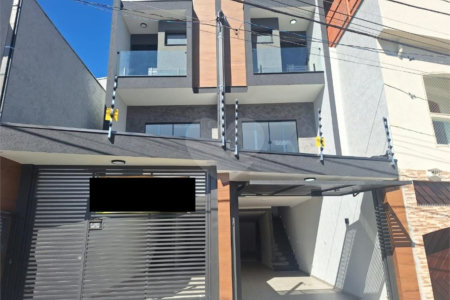 Sobrado à venda com 3 quartos, sendo 1 suíte, em Vila São Geraldo, São Paulo, SP