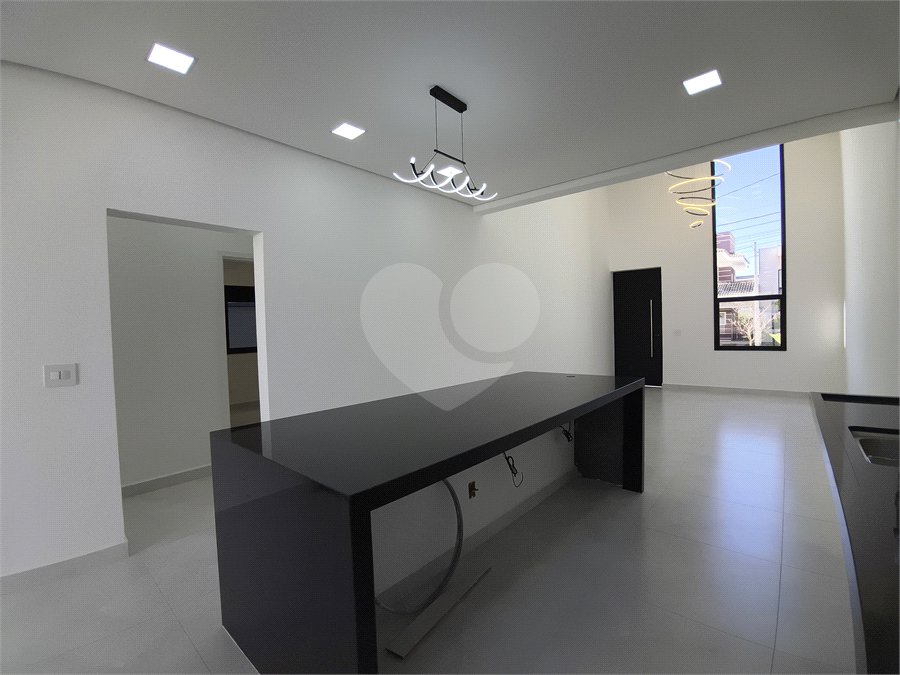 Casa à venda com 3 suítes no condomínio Campos do Conde I e II, Sorocaba - SP
