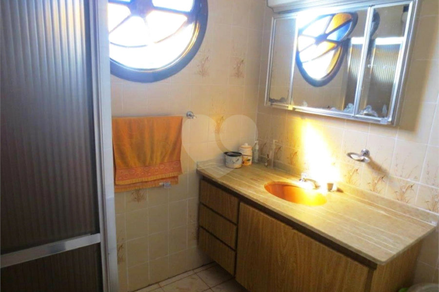 Sobrado à venda com 4 quartos, sendo 1 suíte, em Tucuruvi, São Paulo, SP