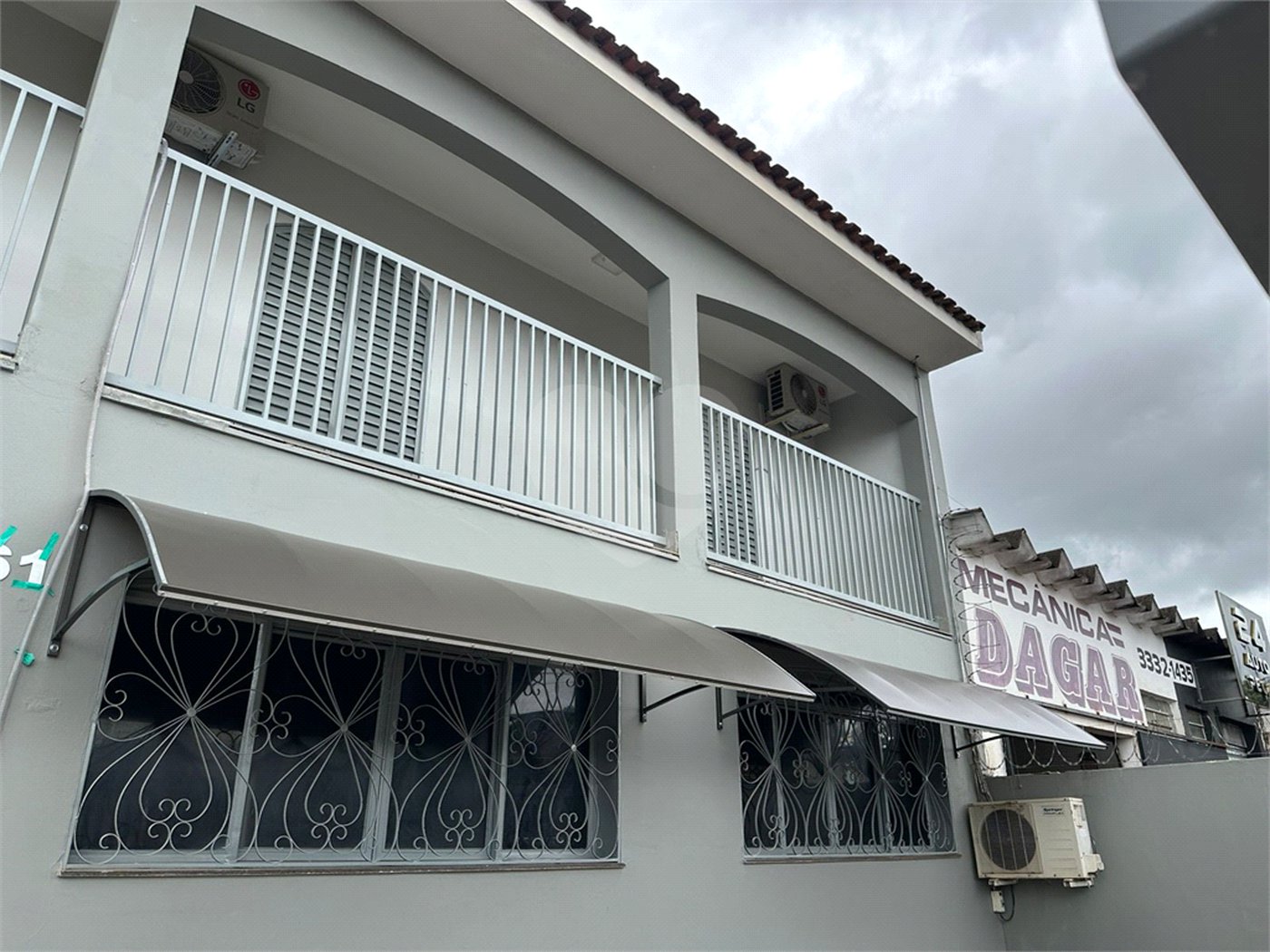Sobrado à venda com 4 quartos, sendo 1 suíte,  em Jardim Santa Rosa, Araraquara, SP