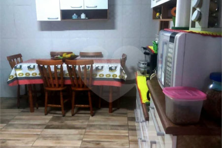 Sobrado à venda com 4 quartos em Jardim Japão, São Paulo, SP